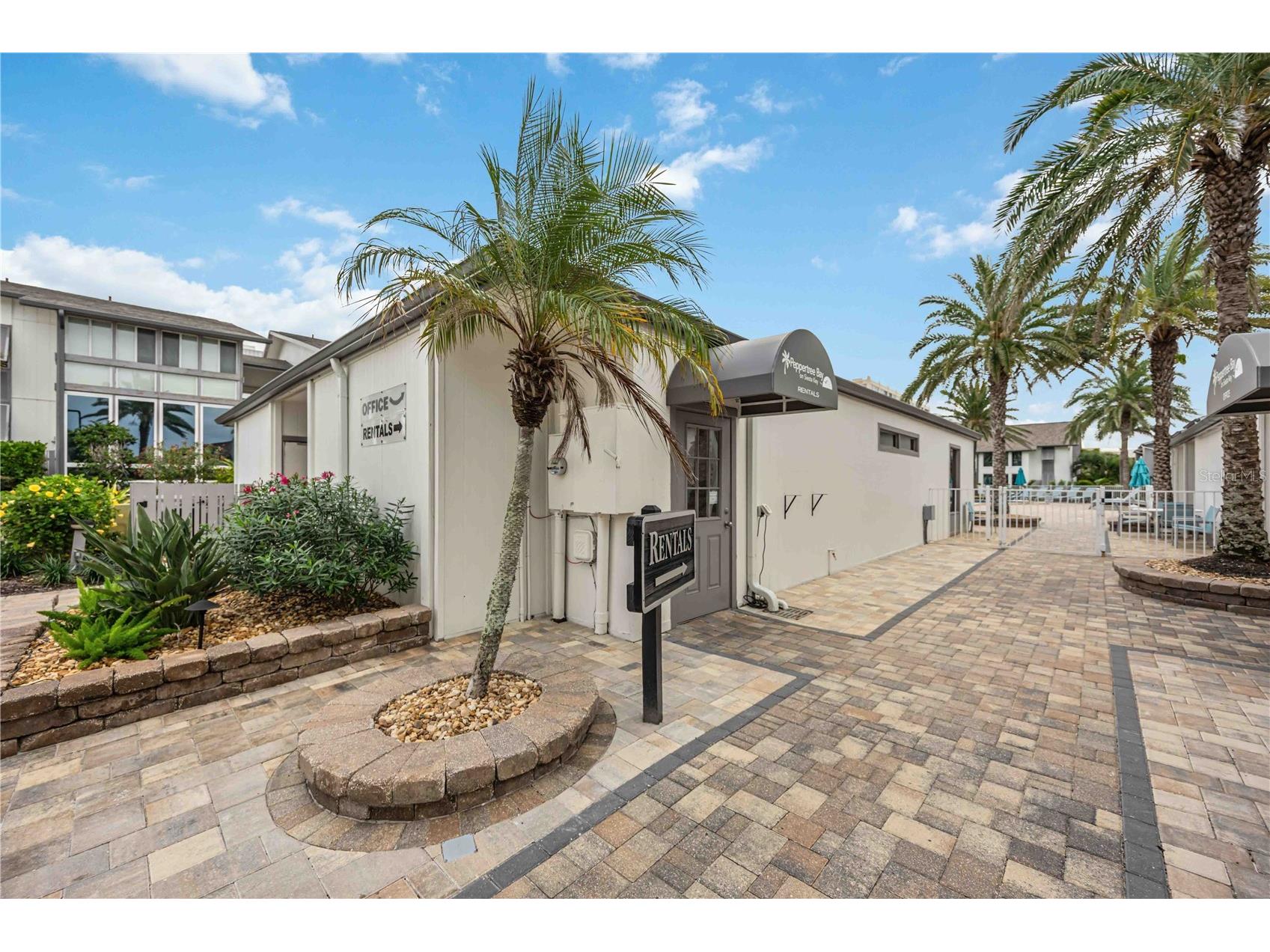 1166 W Peppertree Drive #112D Sarasota FL 34242 A4678257 image49