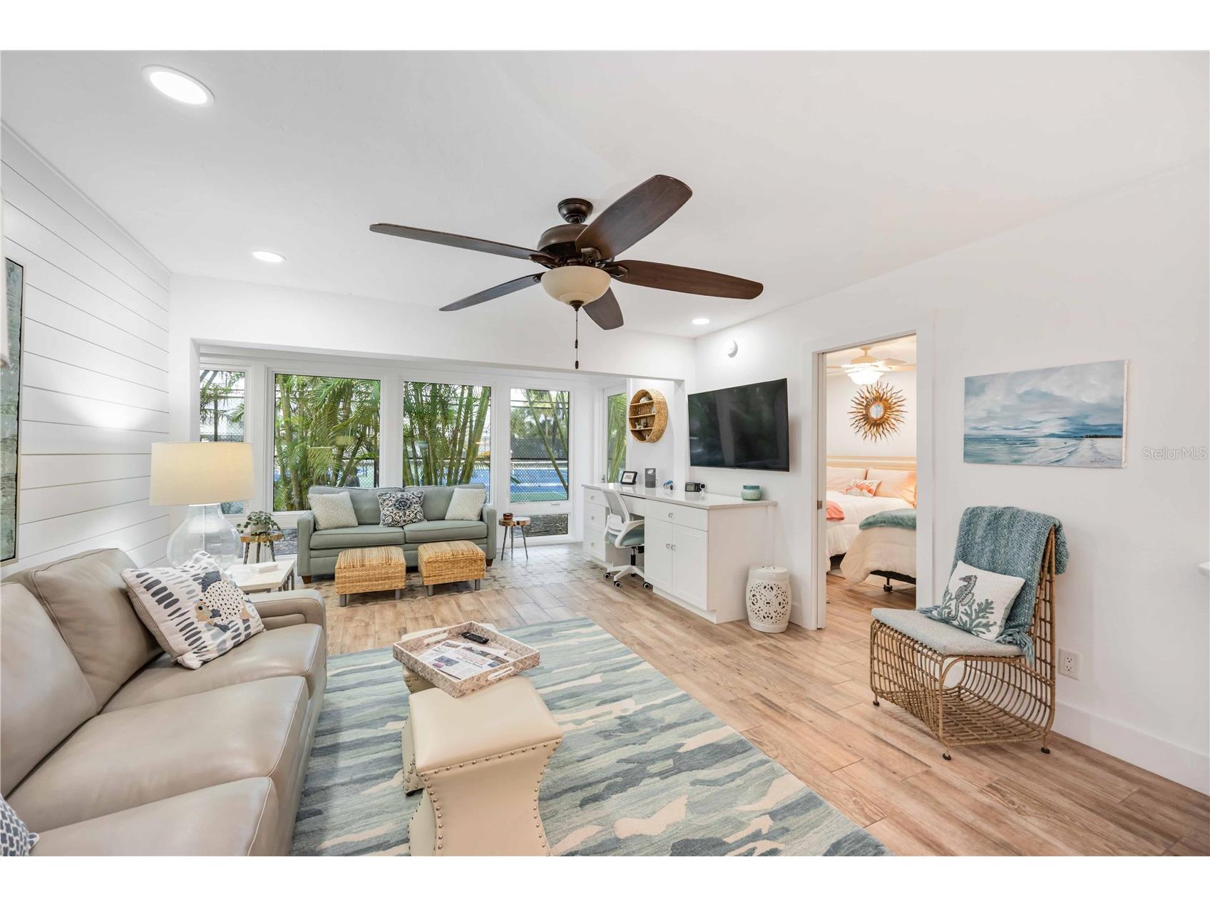 1166 W Peppertree Drive #112D Sarasota FL 34242 A4678257 image5