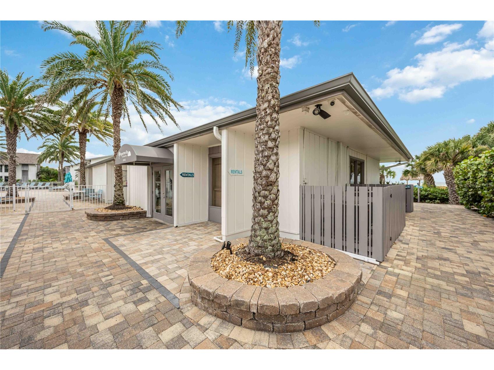 1166 W Peppertree Drive #112D Sarasota FL 34242 A4678257 image50