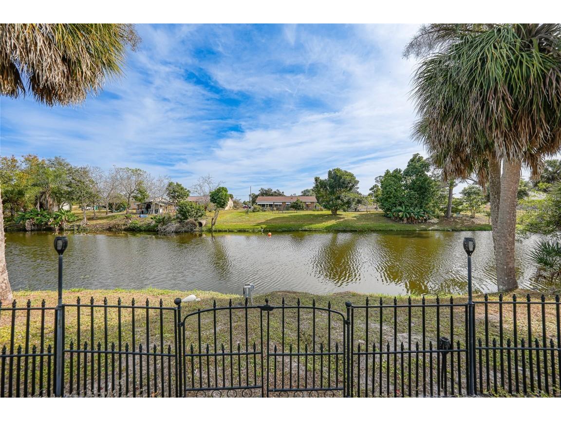 1166 Waterside Street Port Charlotte FL 33952 - HAVERHILL WATERWAY D6145139 image3