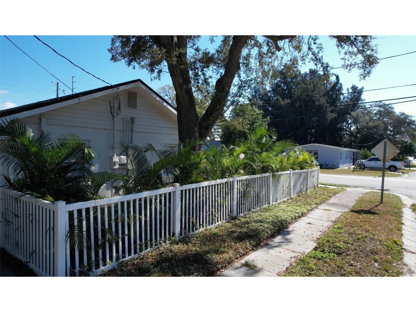 1166 Woodlawn Street Clearwater FL 33756 TB8454702 image3