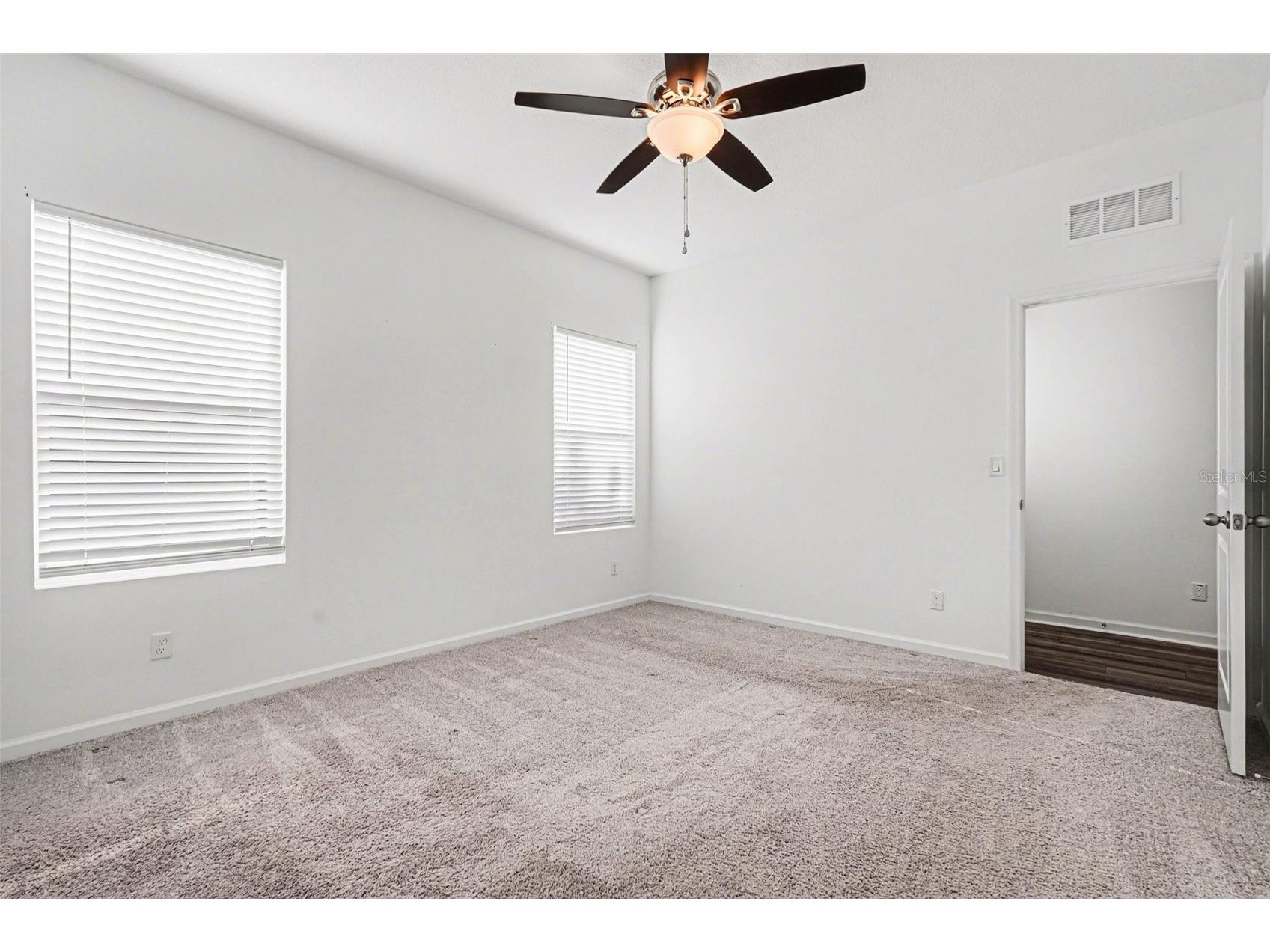11680 Judicial Court Dade City FL 33525 TB8490032 image10