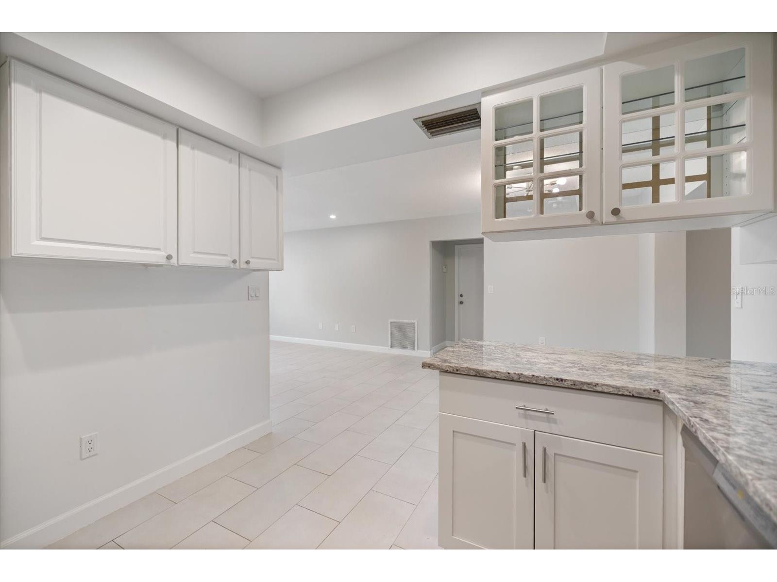 1169 Carmella Circle Sarasota FL 34243 A4692085 image14