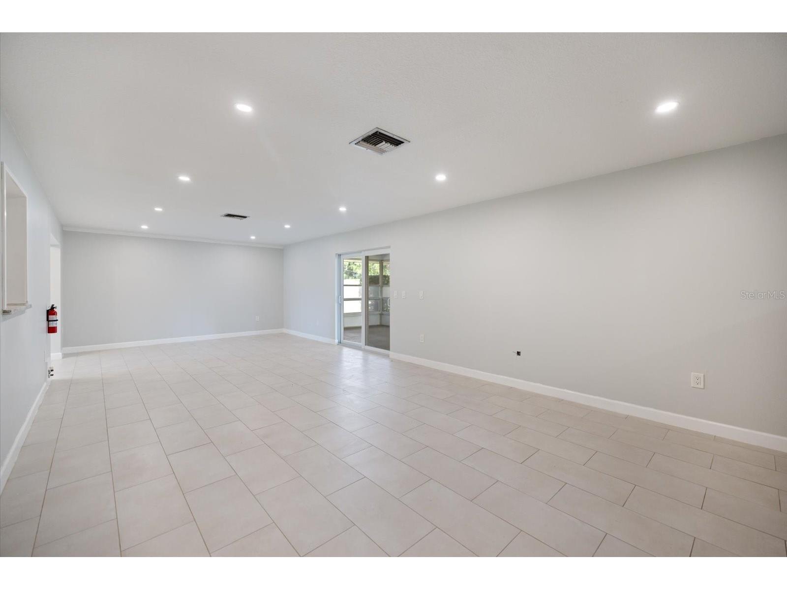 1169 Carmella Circle Sarasota FL 34243 A4692085 image19