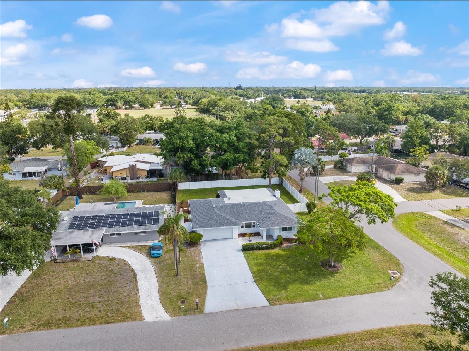 1169 Carmella Circle Sarasota FL 34243 A4692085 image3