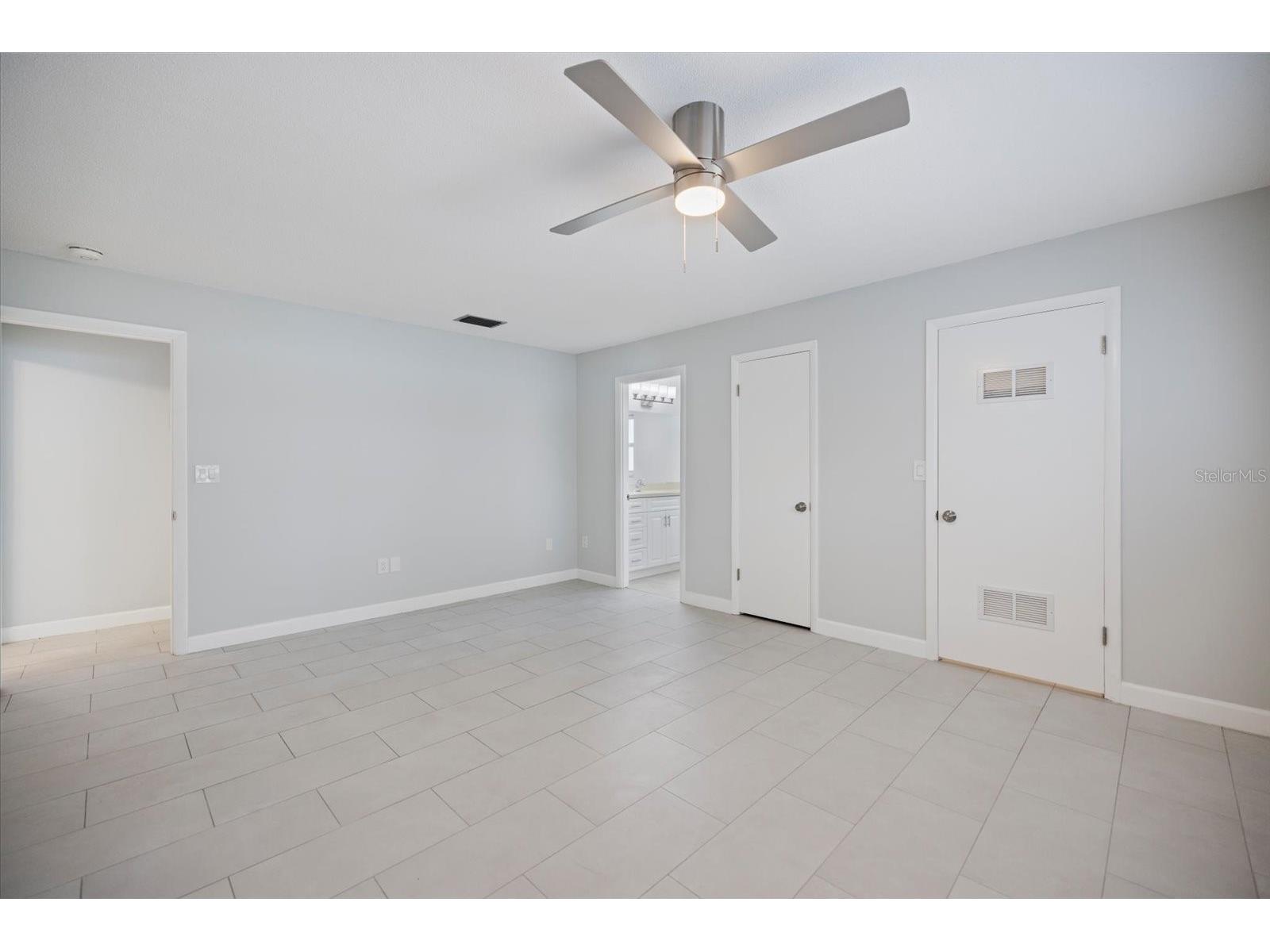1169 Carmella Circle Sarasota FL 34243 A4692085 image30
