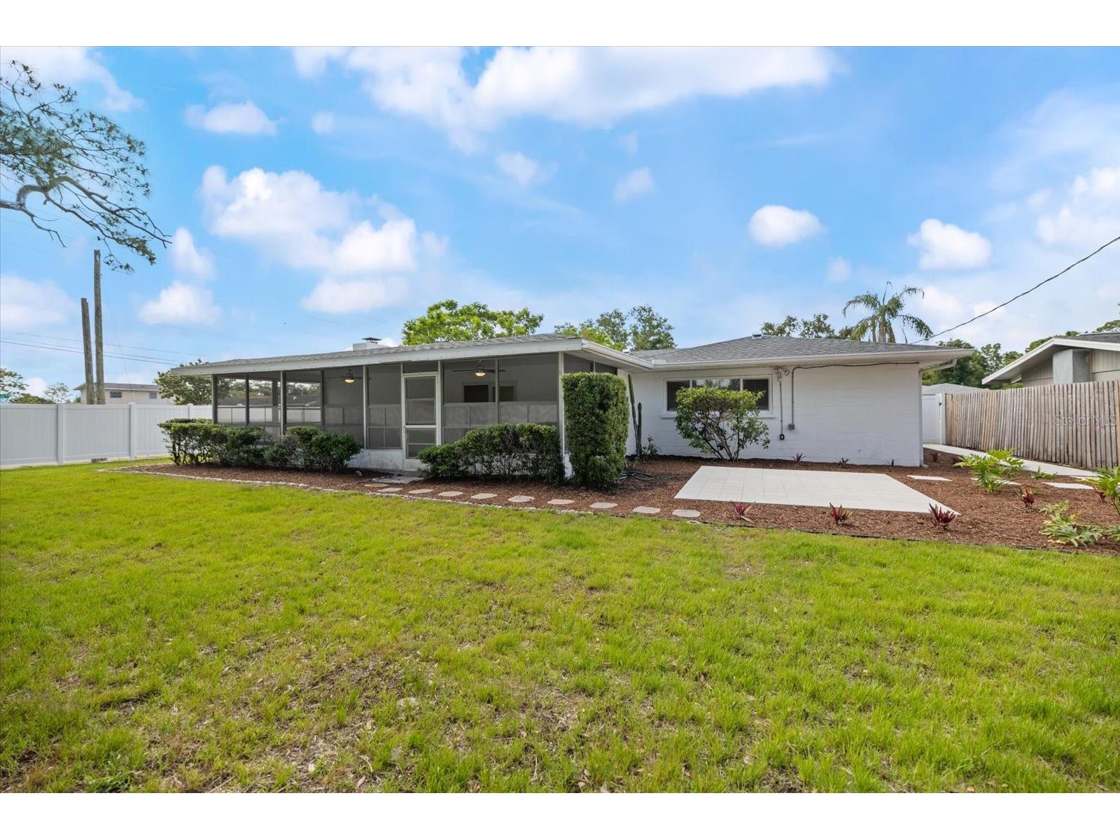 1169 Carmella Circle Sarasota FL 34243 A4692085 image38