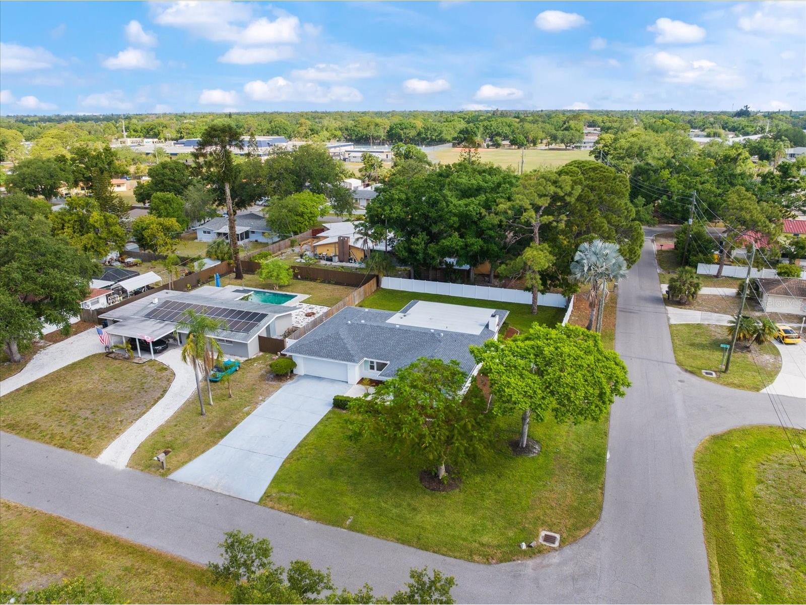 1169 Carmella Circle Sarasota FL 34243 A4692085 image4