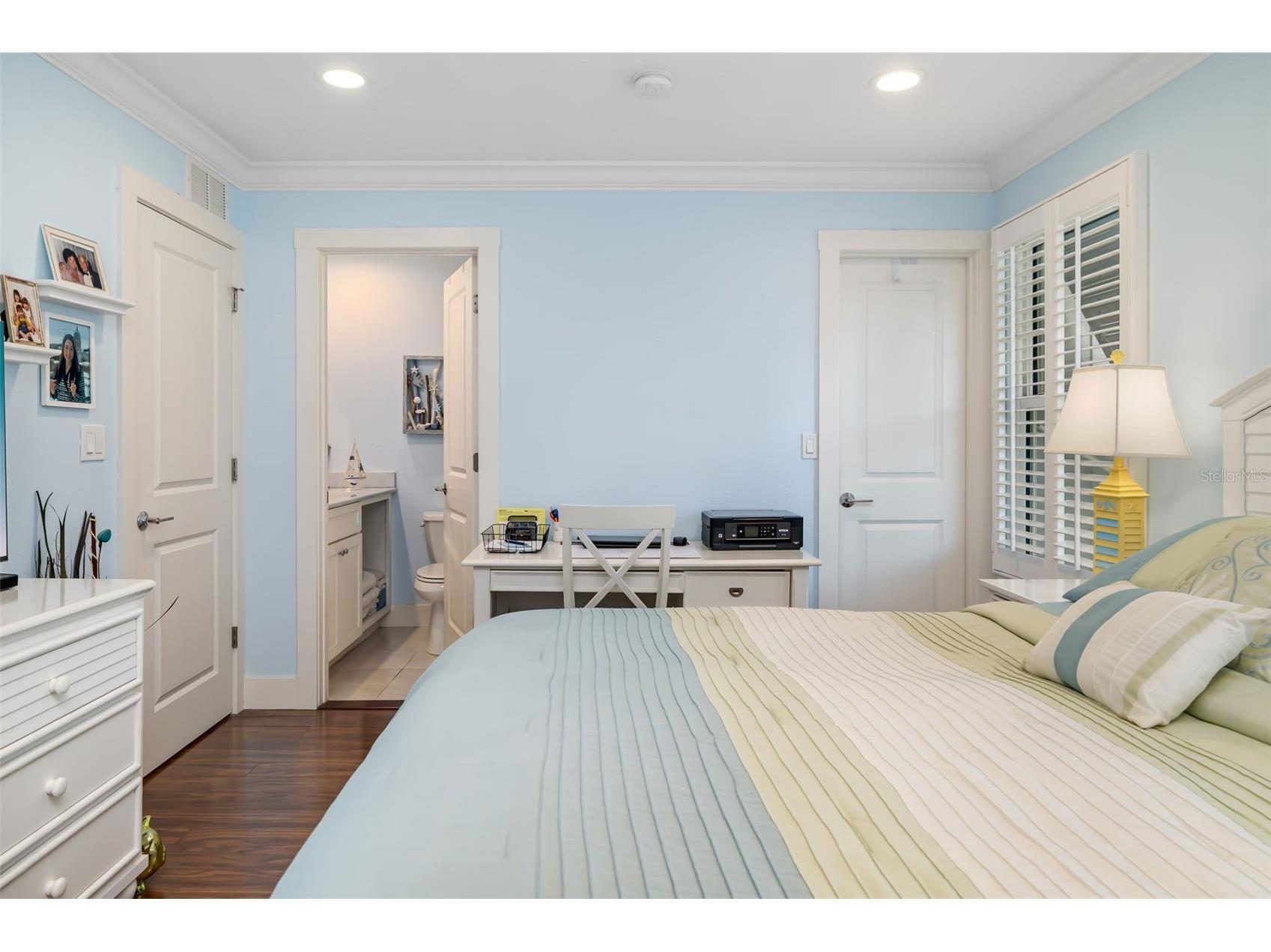 1169 W Peppertree Drive #118A Sarasota FL 34242 A4683913 image22