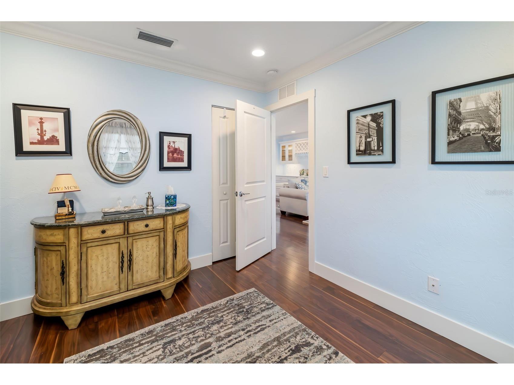 1169 W Peppertree Drive #118A Sarasota FL 34242 A4683913 image27