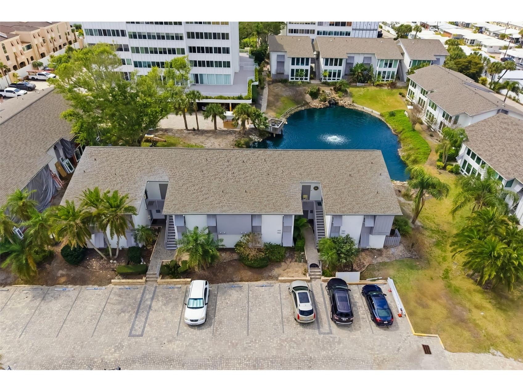 1169 W Peppertree Drive #118A Sarasota FL 34242 A4683913 image33