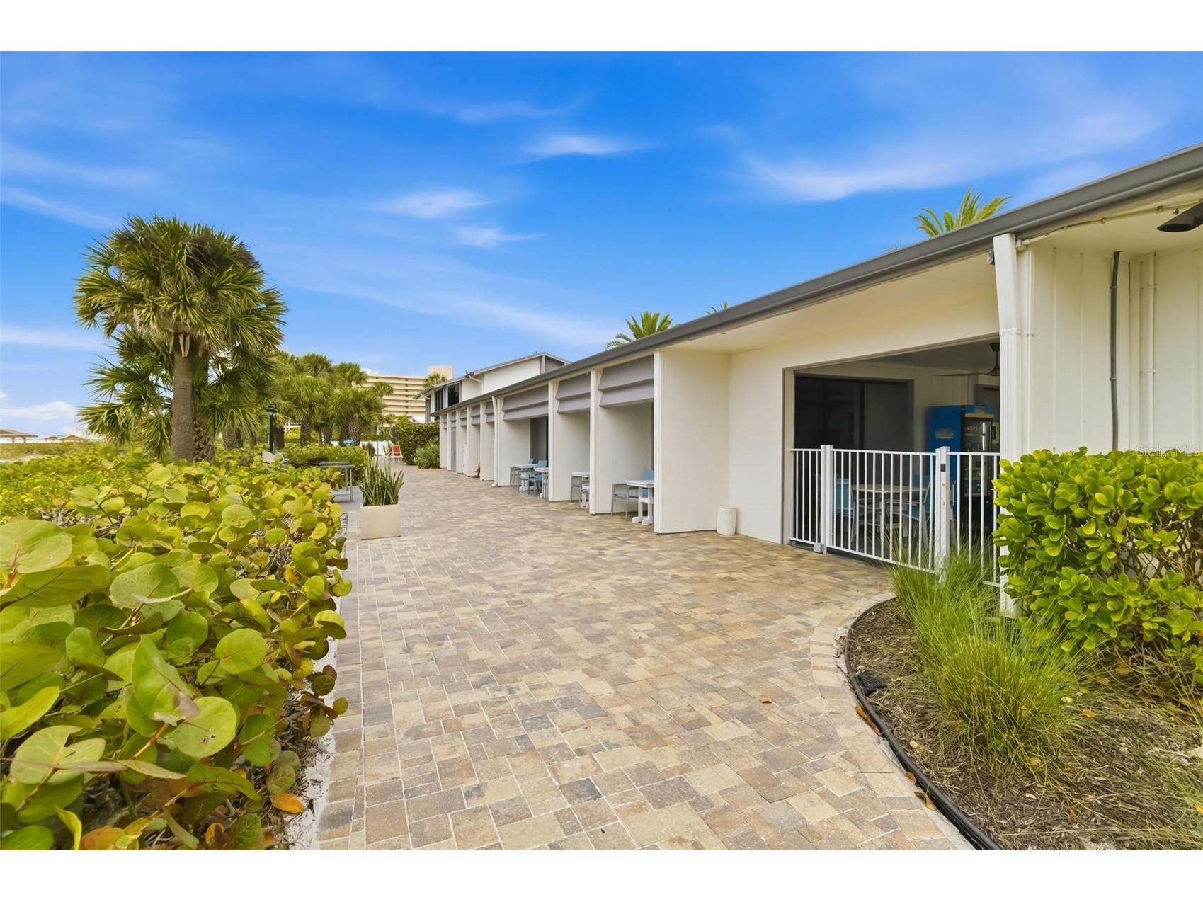 1169 W Peppertree Drive #118A Sarasota FL 34242 A4683913 image40