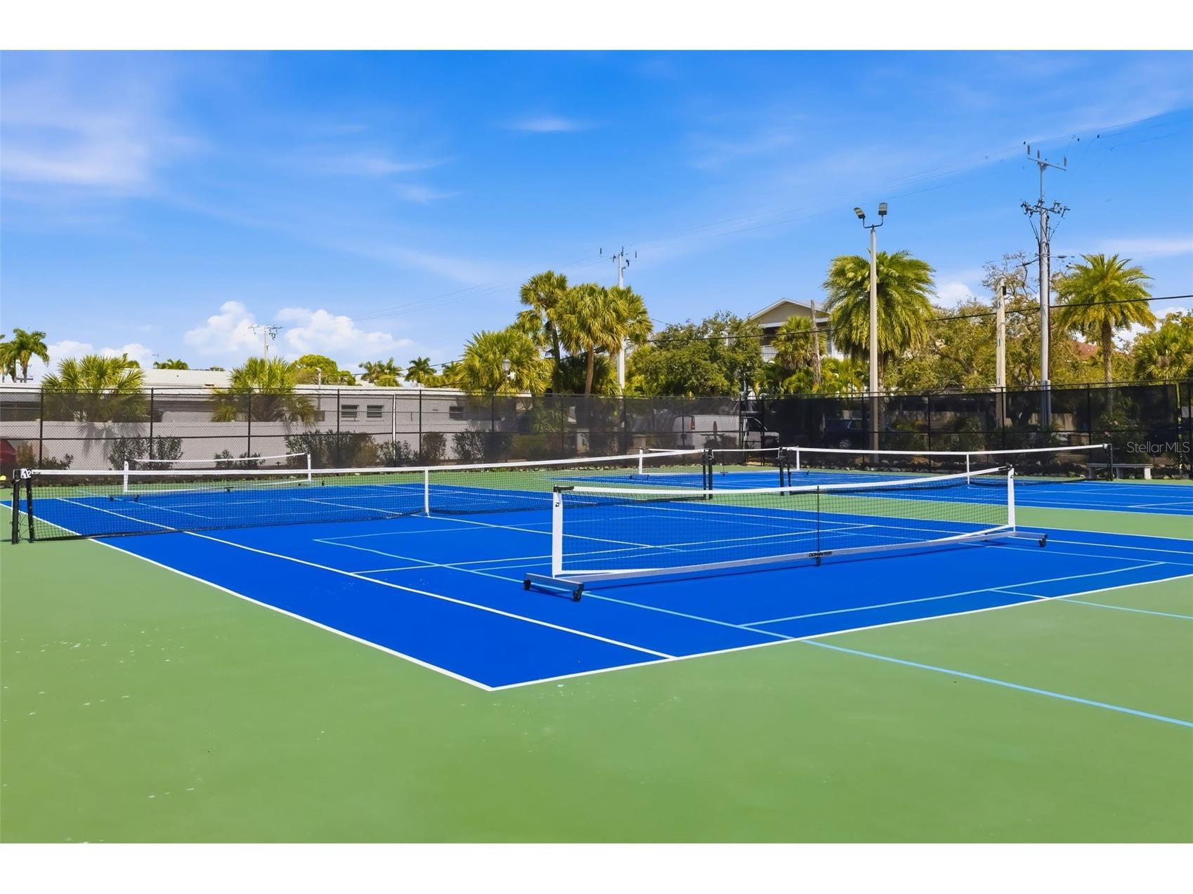 1169 W Peppertree Drive #118A Sarasota FL 34242 A4683913 image50