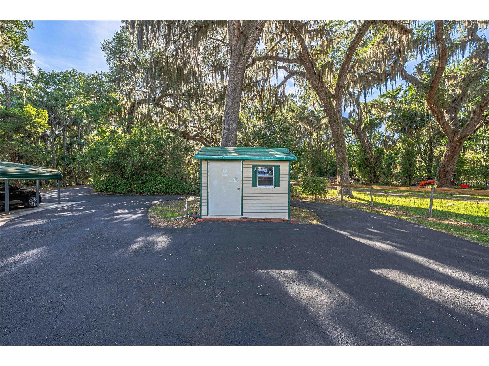 11690 SE 132nd Street Road Ocklawaha FL 32179 - LAKE WEIR OM724510 image51