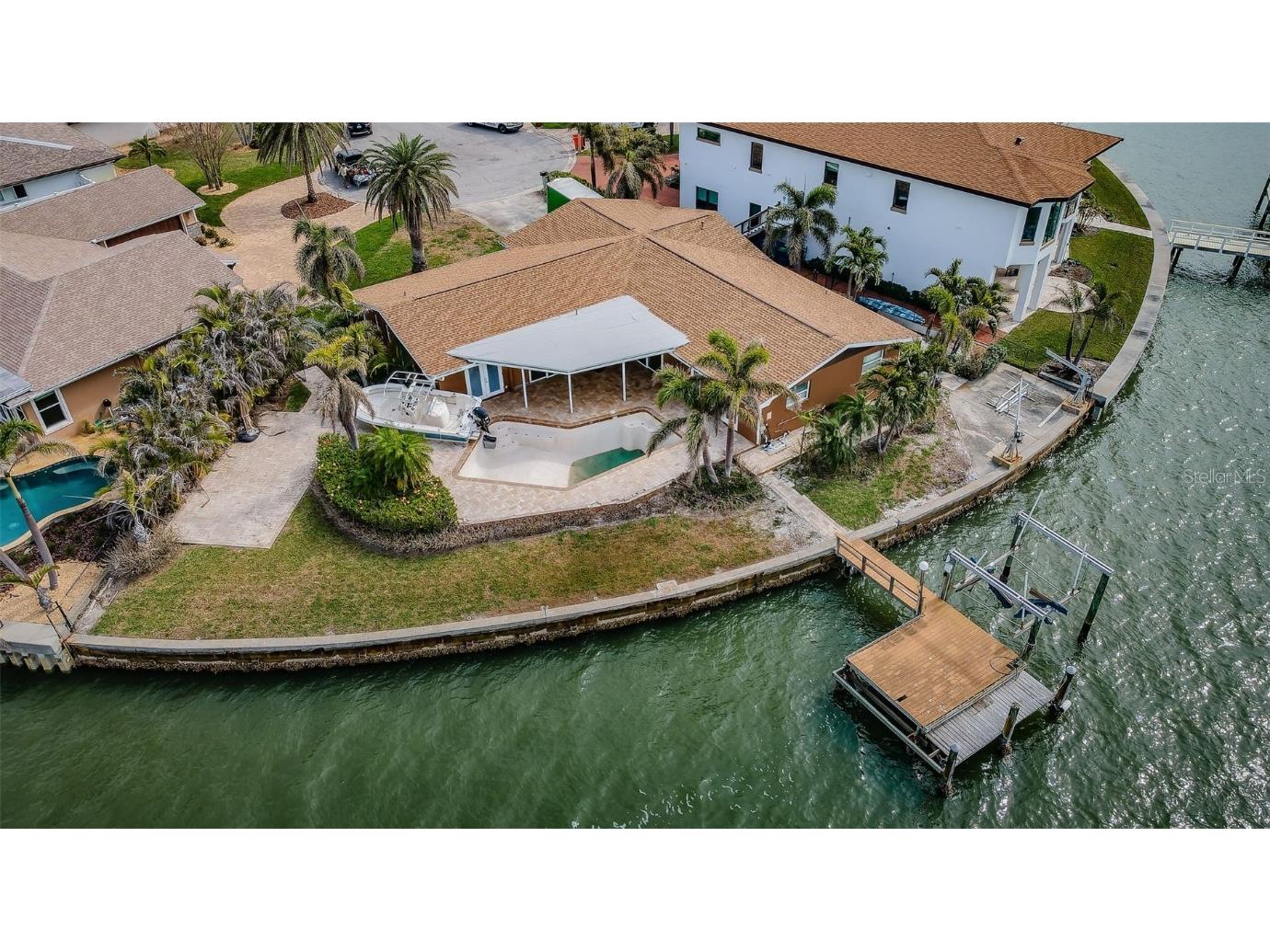 11697 Grove Street Seminole FL 33772 - INTERCOASTAL WATERWAY TB8352742 image1