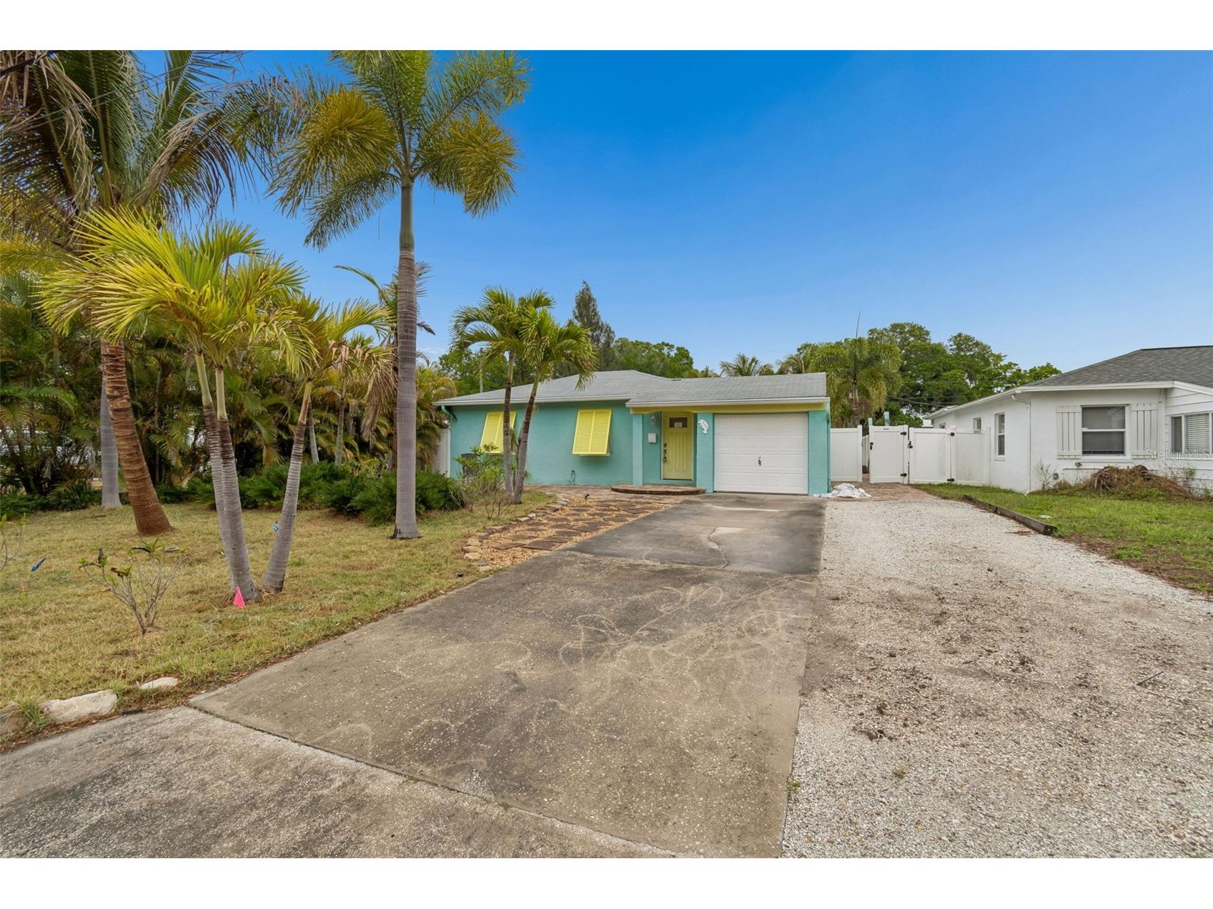 117 41st Avenue NE Saint Petersburg FL 33703 TB8495522 image1