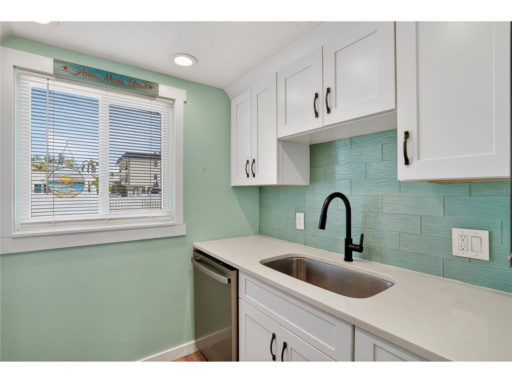 117 7th Street N #2 Bradenton Beach FL 34217 - ANNA MARIA SOUND A4694633 image13