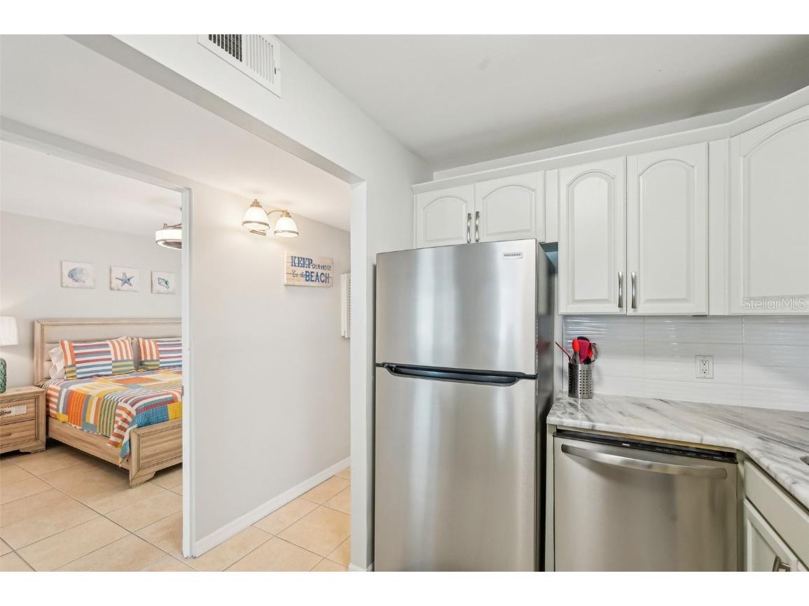 117 7th Street N #5 Bradenton Beach FL 34217 A4647437 image14