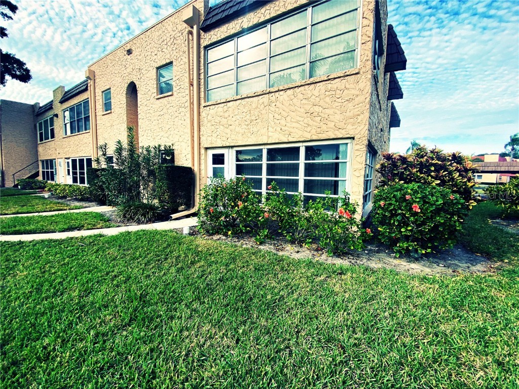 117 Aspen Circle #117 Seminole FL 33777 U8223367 image1