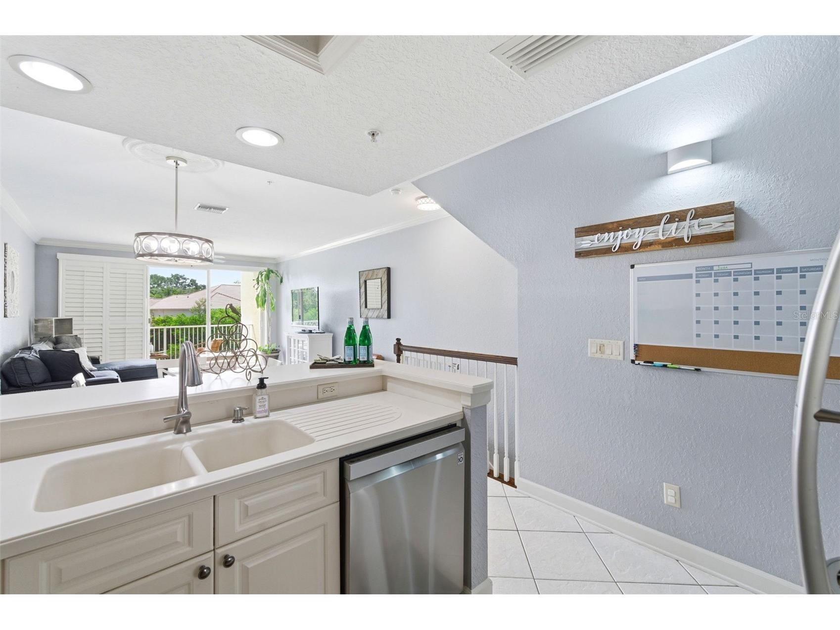 117 Brent Circle Oldsmar FL 34677 TB8513394 image12