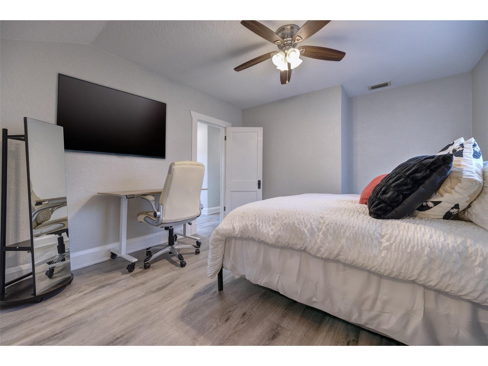 117 E Euclid Avenue Deland FL 32724 V4947088 image13