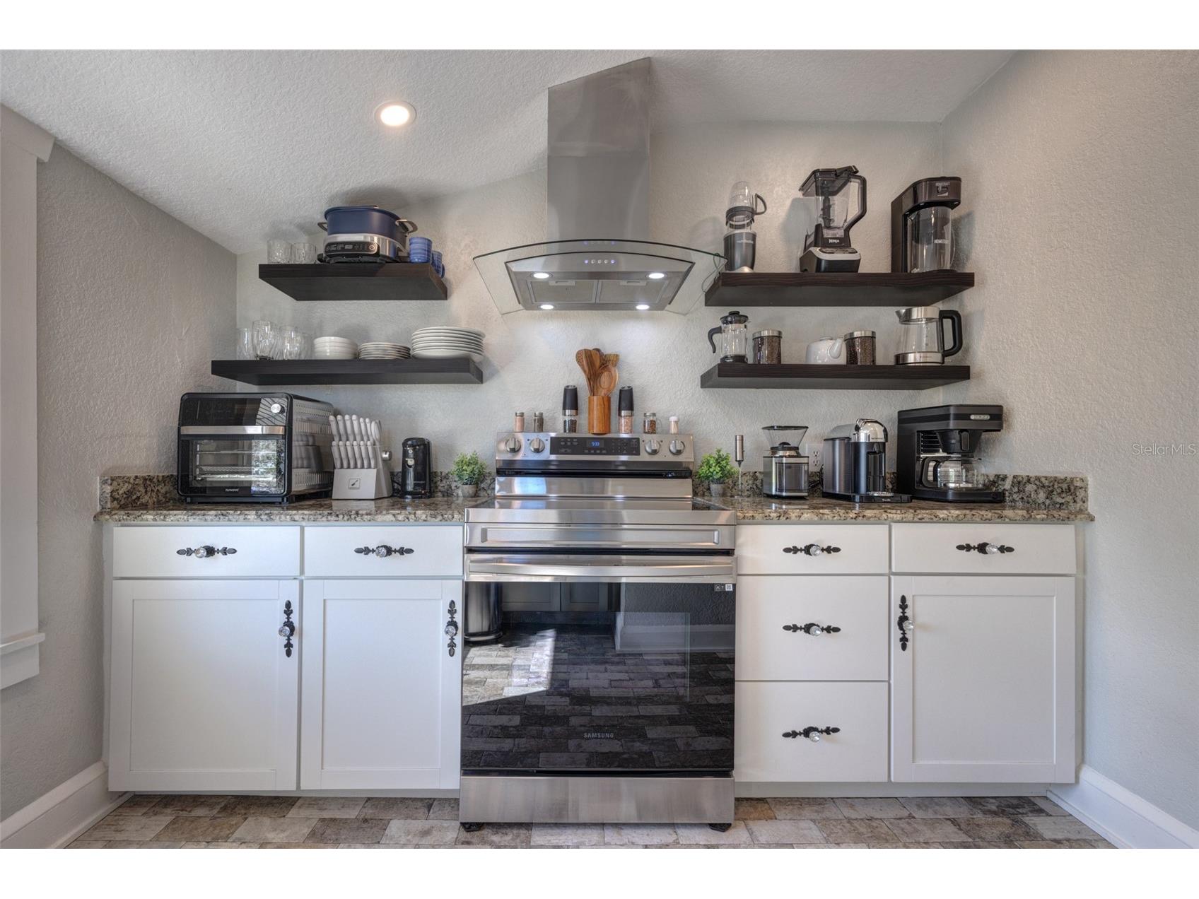 117 E Euclid Avenue Deland FL 32724 V4947088 image5