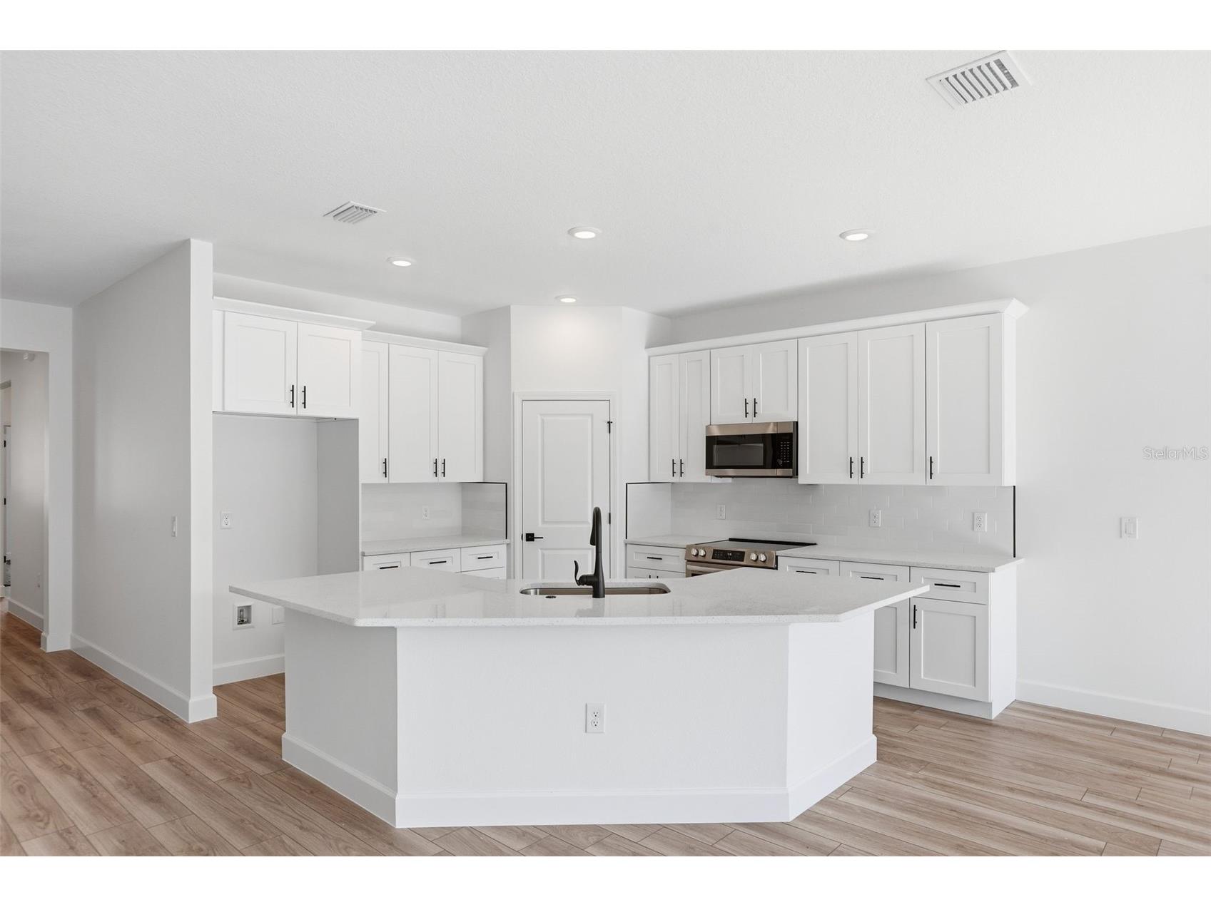 117 Hadley Drive Sanford FL 32771 V4948898 image14