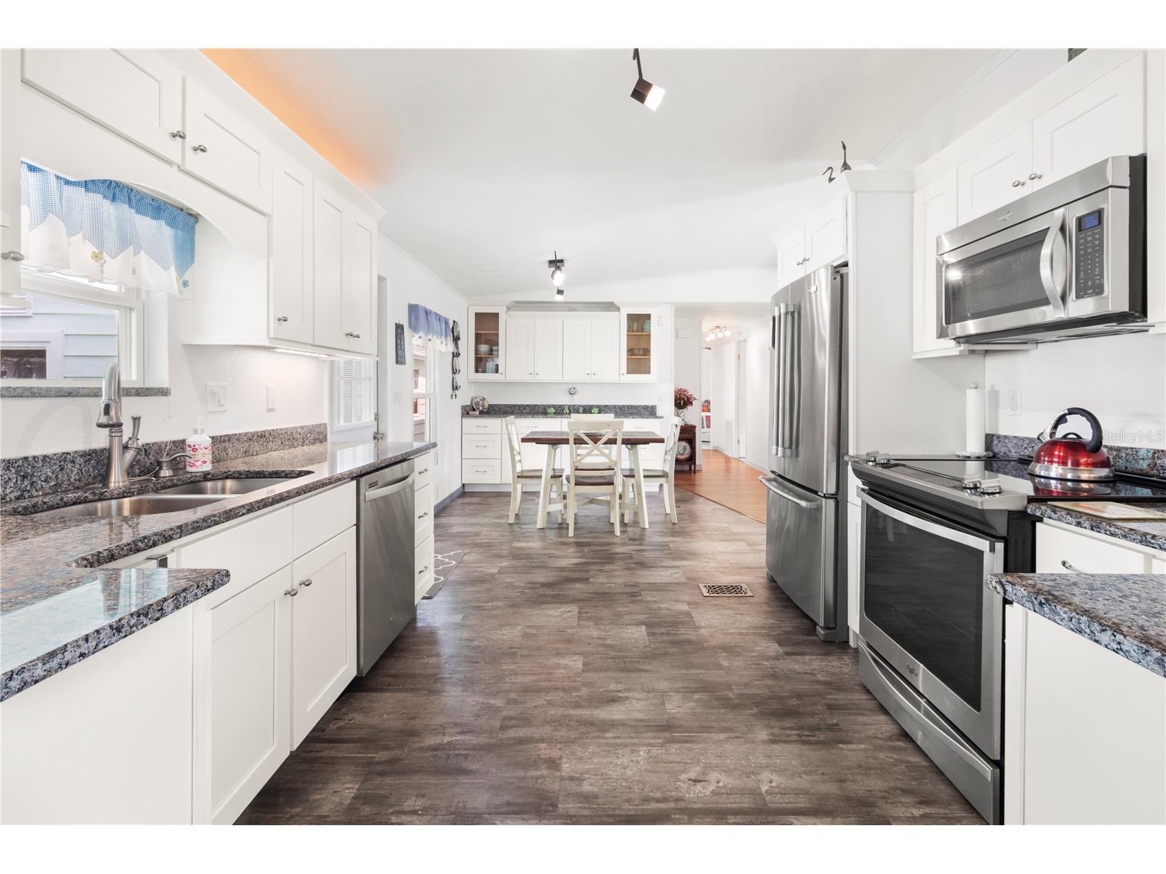 117 Heron Court Ellenton FL 34222 A4688889 image12