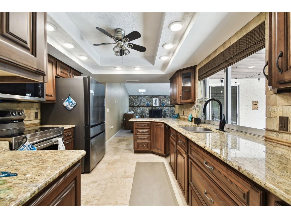 117 Hillcrest Dr Bradenton FL 34209 A4628780 image16