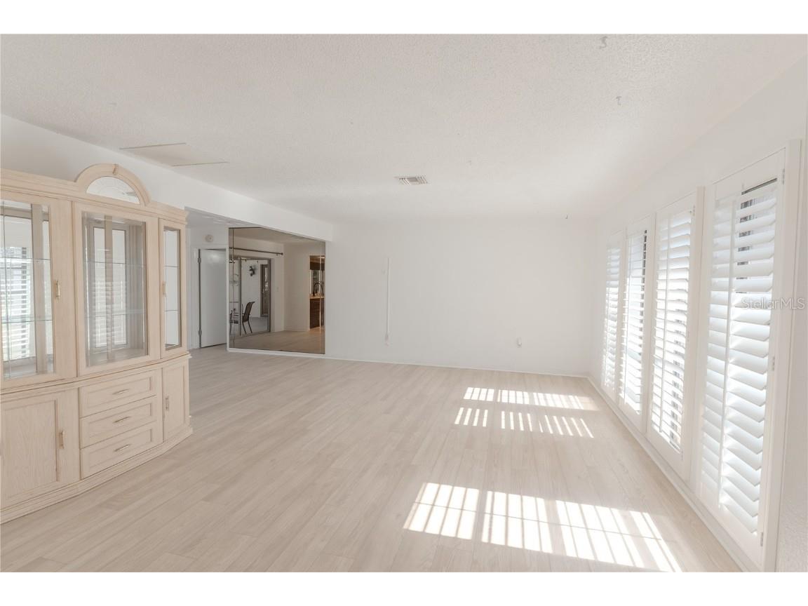 117 Hillcrest Dr Bradenton FL 34209 A4628780 image5