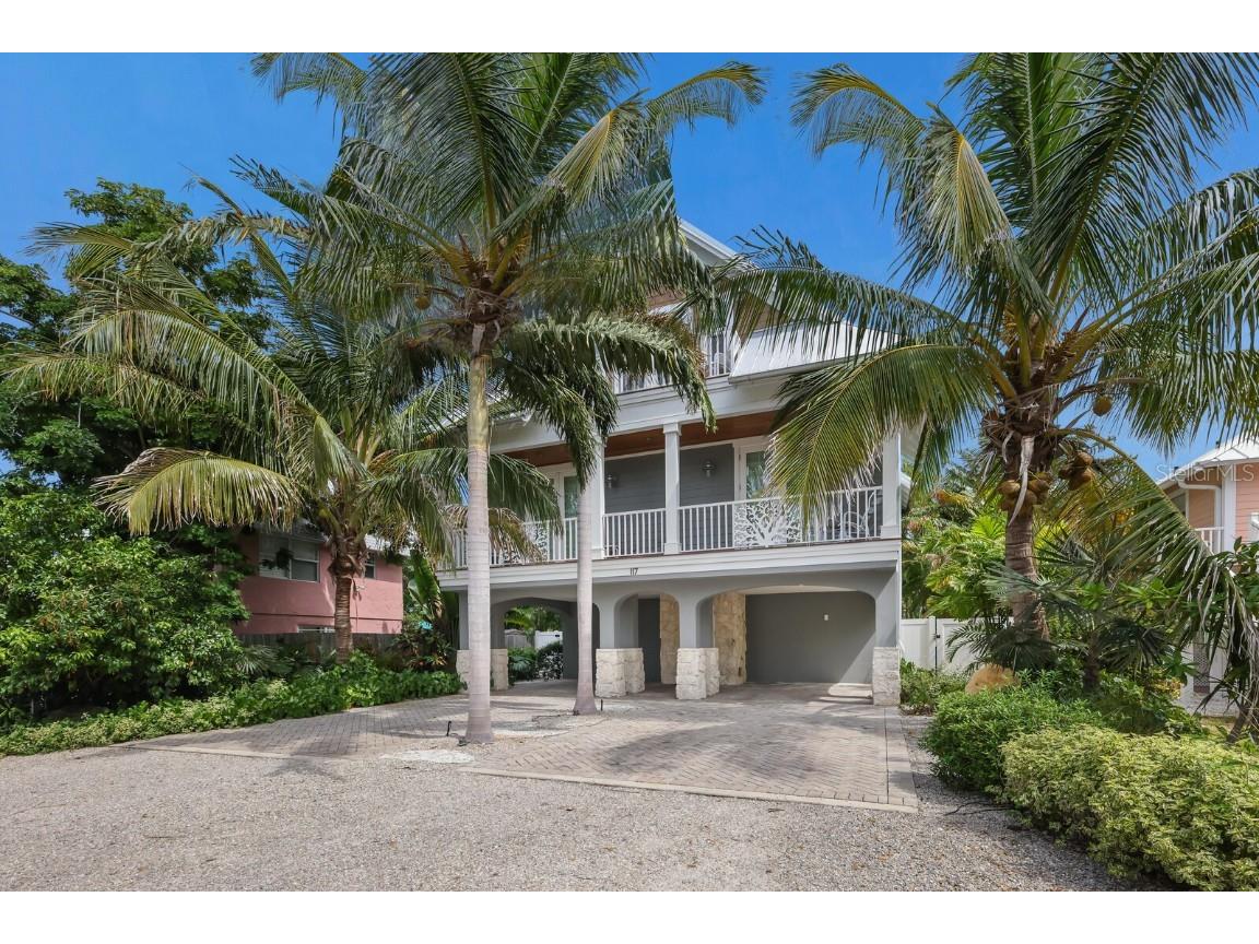 117 Maple Avenue Anna Maria FL 34216 A4582611 image1