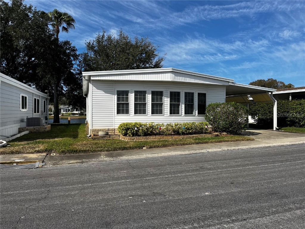 117 Maple Leaf Drive Palm Harbor FL 34684 - Pelican Lake U8188592 image1