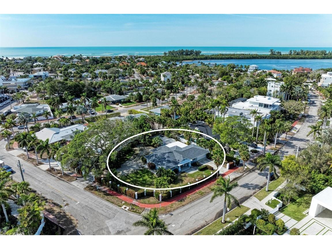 117 N Washington Drive Sarasota FL 34236 A4596252 image1