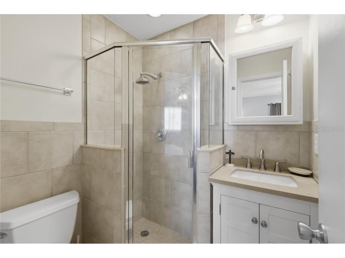 117 Neptune Lane Holmes Beach FL 34217 A4676172 image14