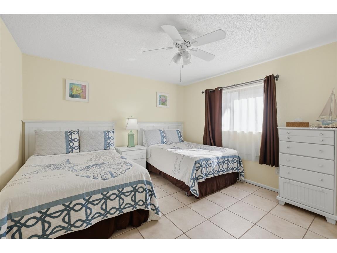 117 Neptune Lane Holmes Beach FL 34217 A4676172 image15