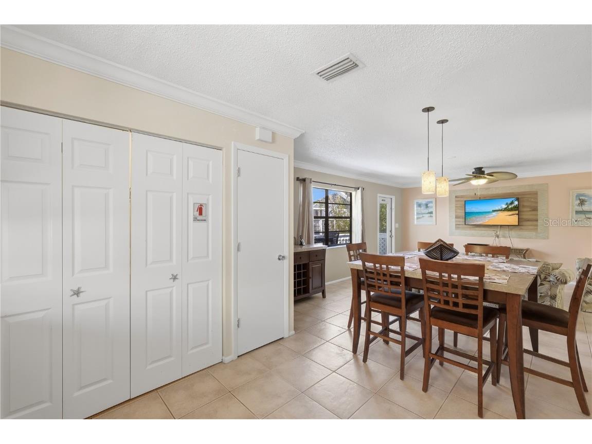 117 Neptune Lane Holmes Beach FL 34217 A4676172 image26