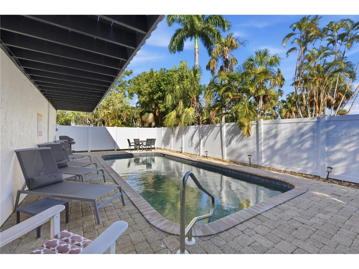 117 Neptune Lane Holmes Beach FL 34217 A4676172 image33