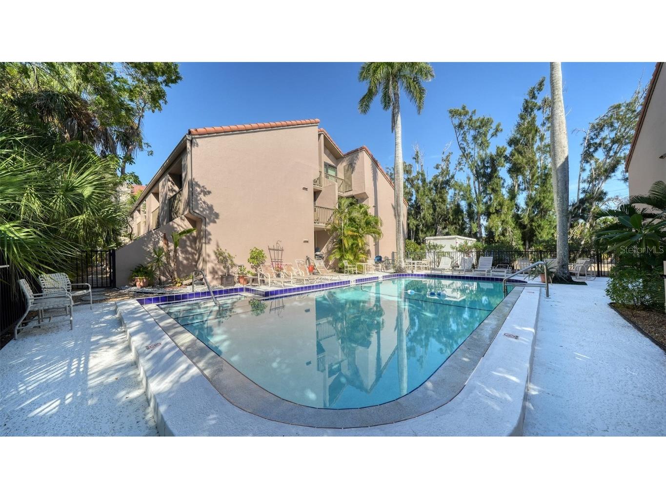 117 Pass Key Road #117 Sarasota FL 34242 - GULF OF MEXICO A4672470 image24