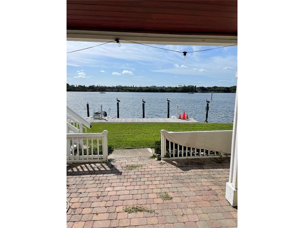 117 Pompano Drive SE #B Saint Petersburg FL 33705 U8193653 image1