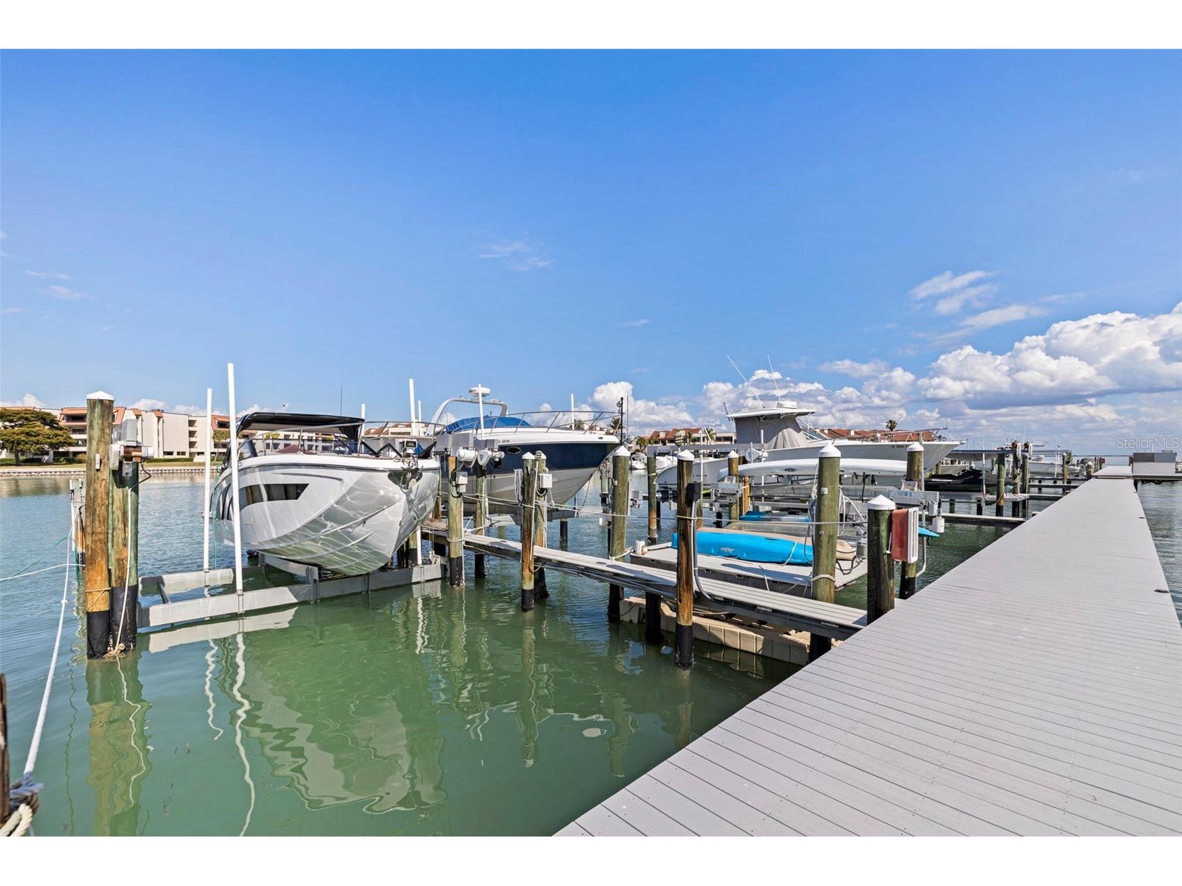 117 Yacht Club Lane Tierra Verde FL 33715 - TAMPA BAY TB8480721 image2