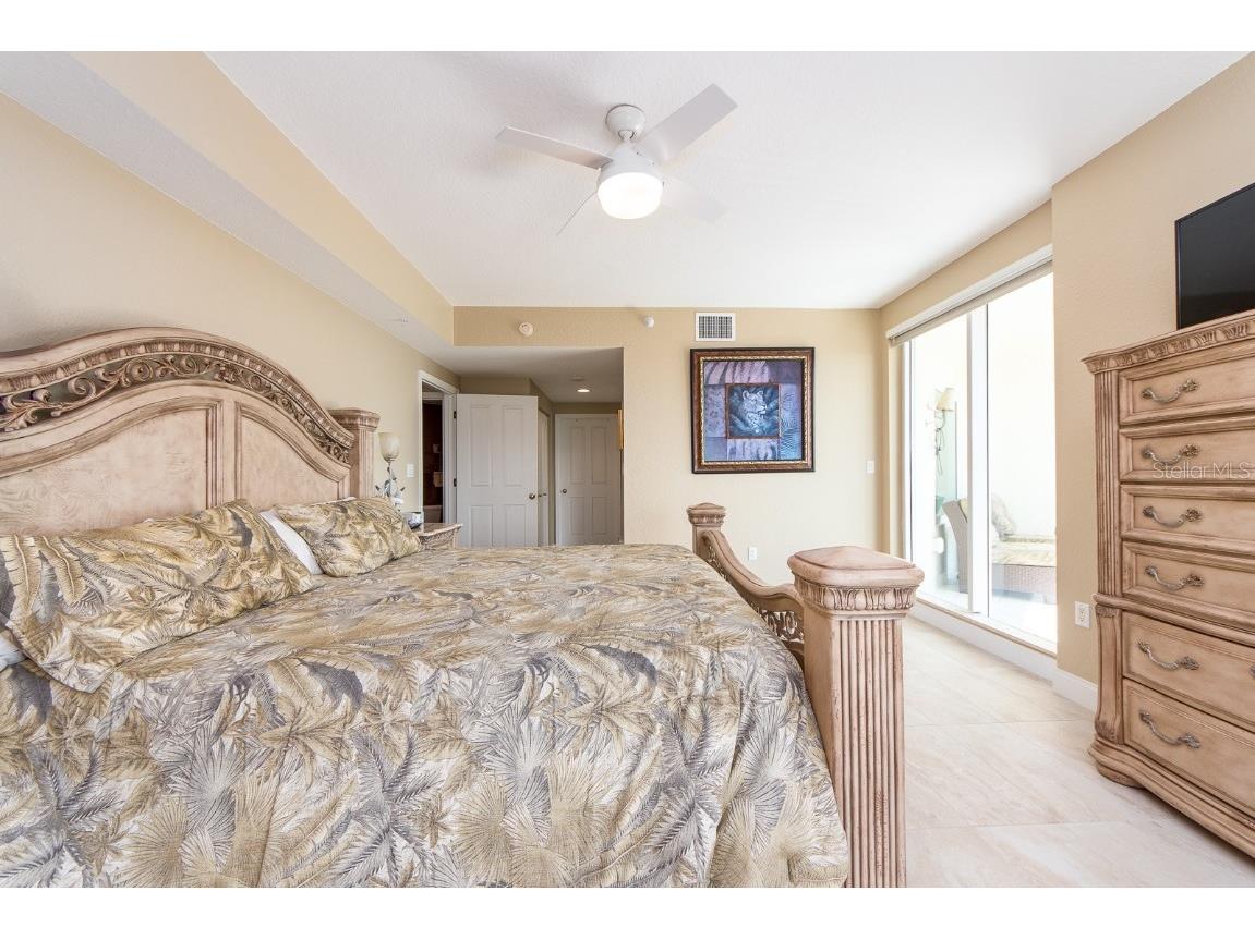 1170 Gulf Boulevard #1005 Clearwater Beach FL 33767 - GULF OF MEXICO U8254931 image31