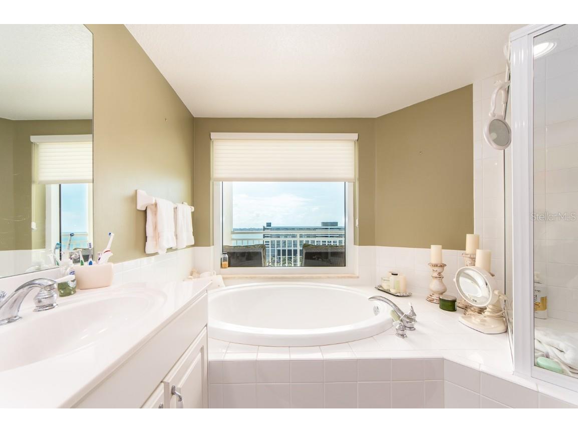 1170 Gulf Boulevard #1005 Clearwater Beach FL 33767 - GULF OF MEXICO U8254931 image36