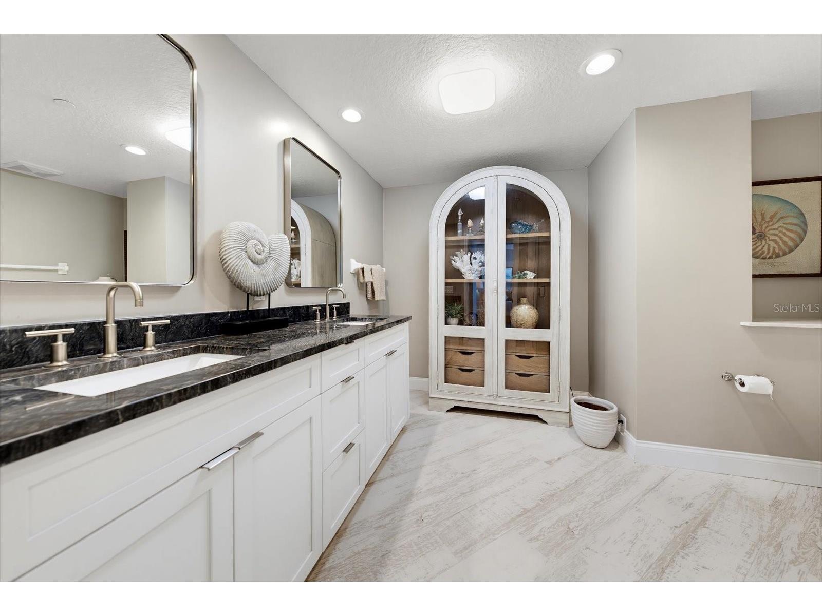 1170 Gulf Boulevard #404 Clearwater Beach FL 33767 - GULF OF MEXICO TB8523810 image22