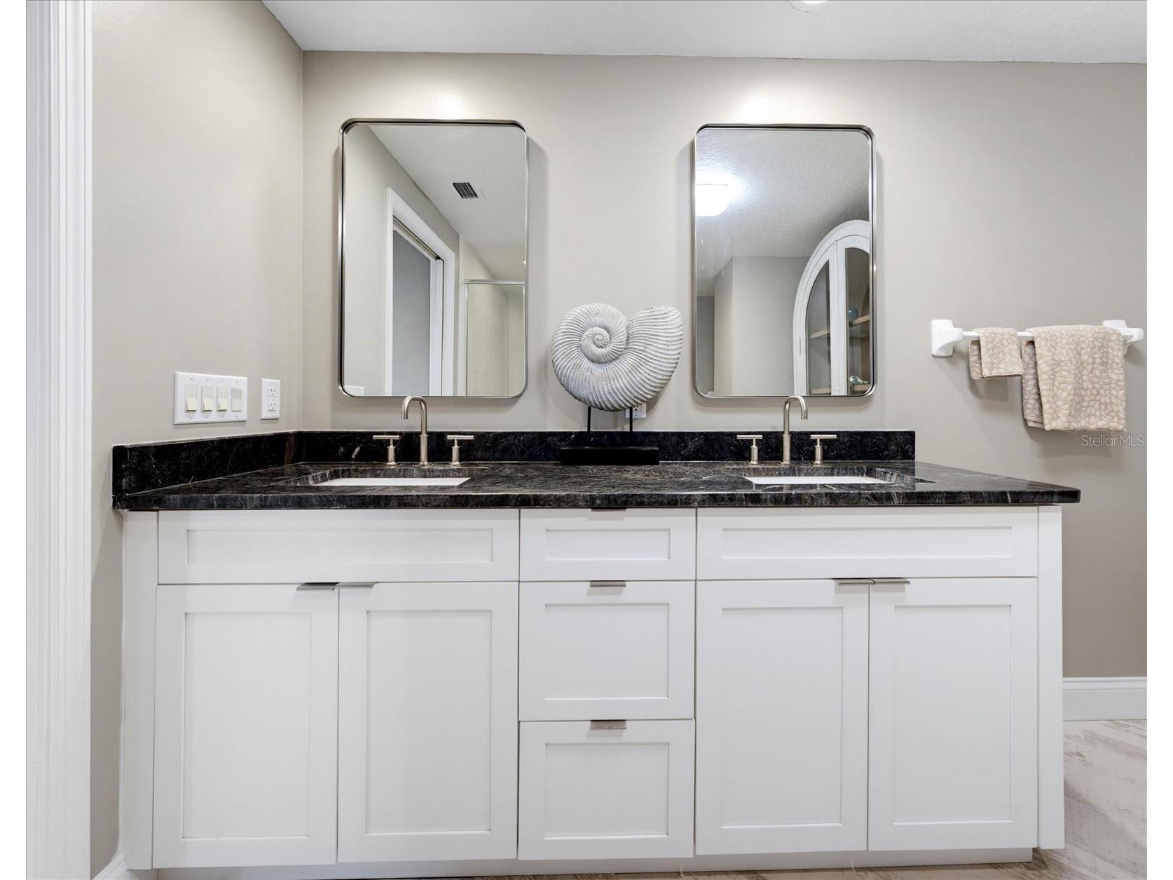 1170 Gulf Boulevard #404 Clearwater Beach FL 33767 - GULF OF MEXICO TB8523810 image23