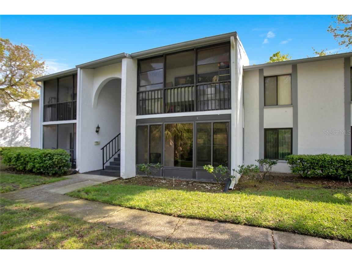 1170 Pine Ridge Circle W #B1 Tarpon Springs FL 34688 O6094797 image1