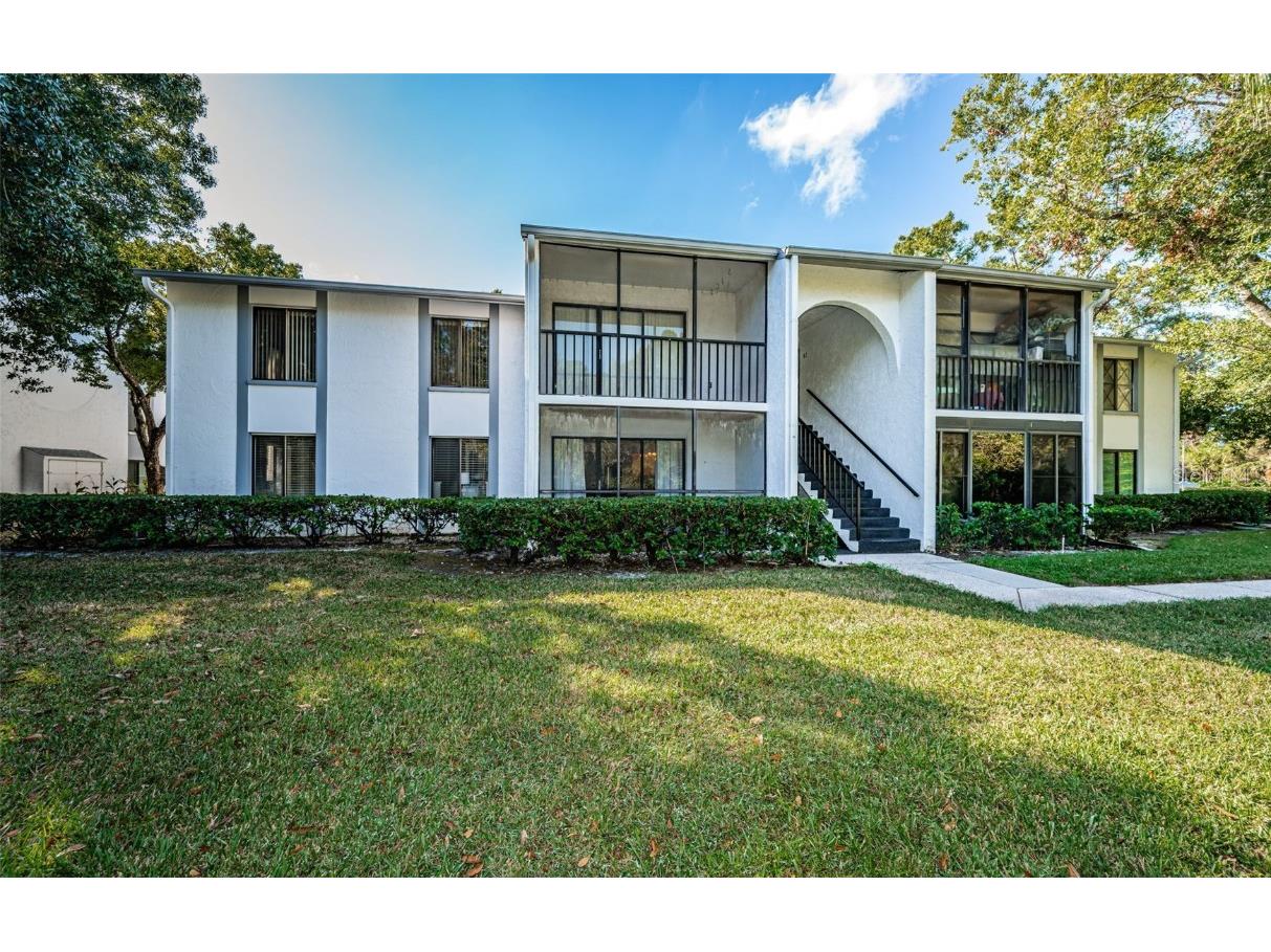 1170 Pine Ridge Circle W #C1 Tarpon Springs FL 34688 TB8317756 image1