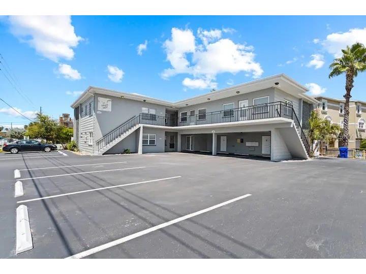 11701 1st Street E #5 Treasure Island FL 33706 U8220085 image1