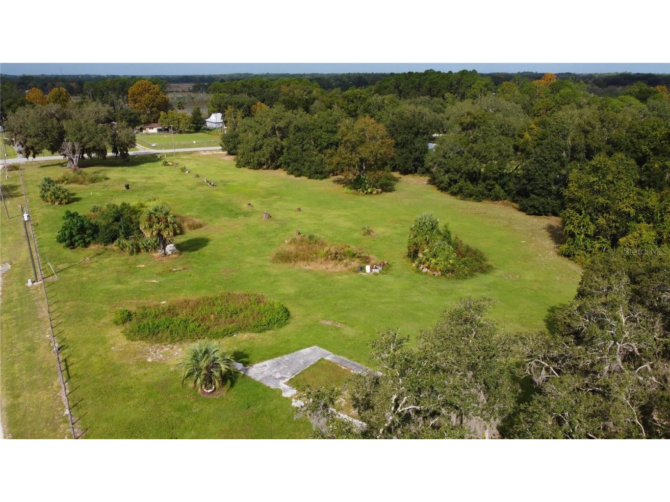 11701 SE Highway 464 Ocklawaha FL 32179 OM711967 image16