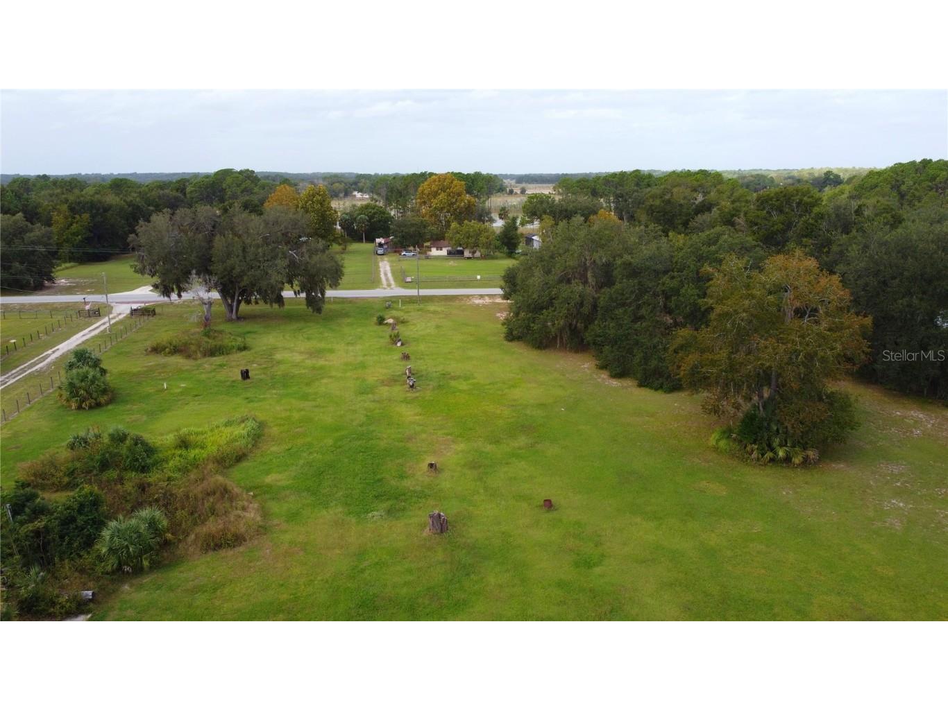 11701 SE Highway 464 Ocklawaha FL 32179 OM711967 image18