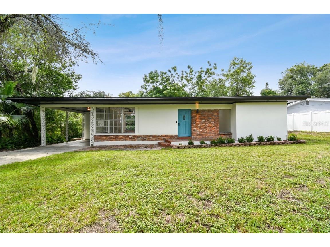 11702 N Rome Avenue Tampa FL 33612 - LAKE ECKLES AND CARROLS LAKE TB8301663 image1